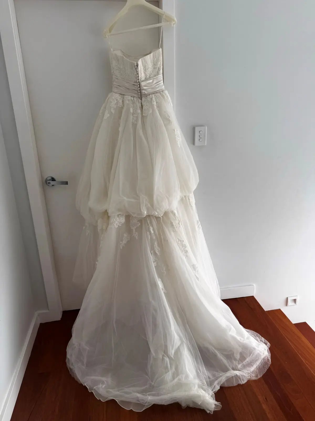 Pronovias Bridal size 10 photo 2