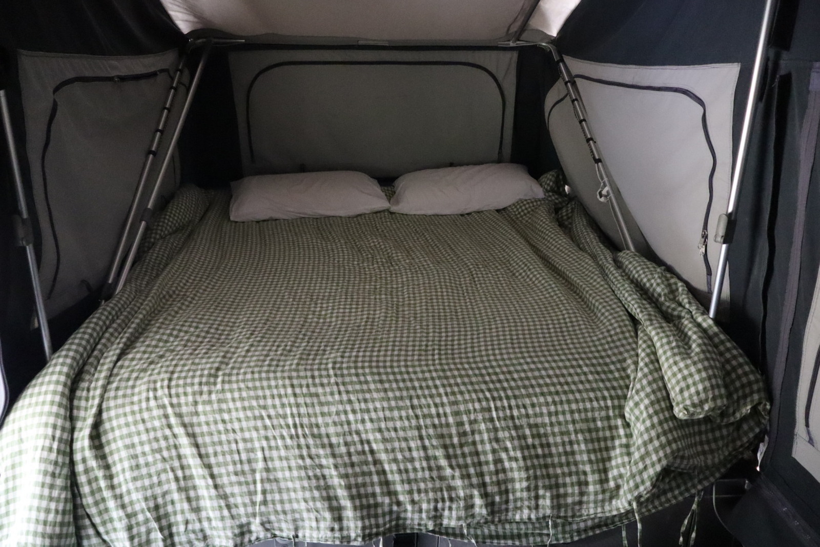 6 berth suv camper photo 5
