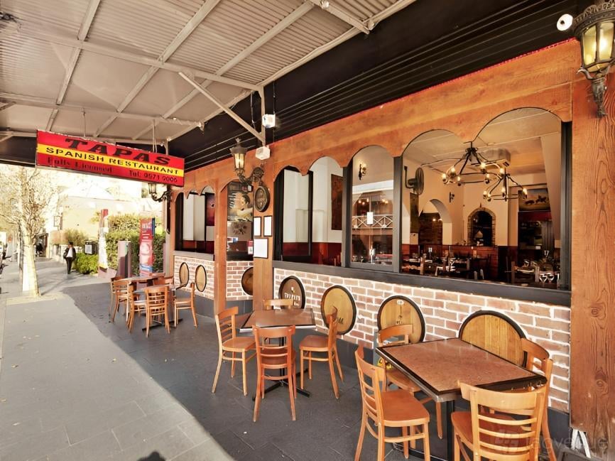 Whole Venue at Spanish Tapas photo 13
