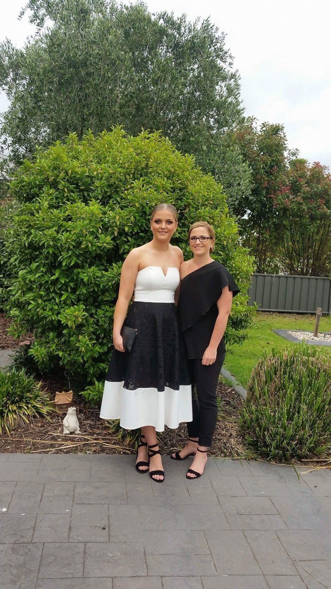 Pilgrim Black and white formal dress size 10 photo 2