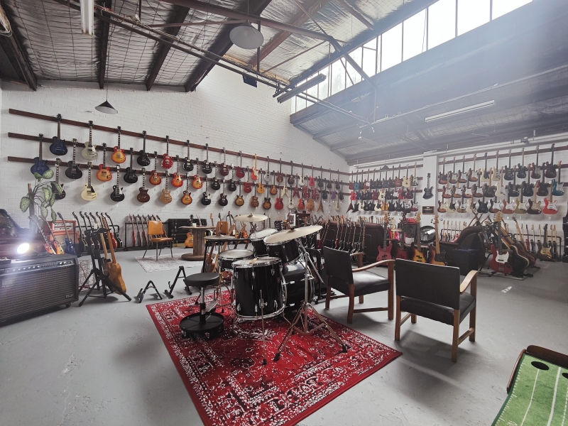 A guitar-filled haven photo 2