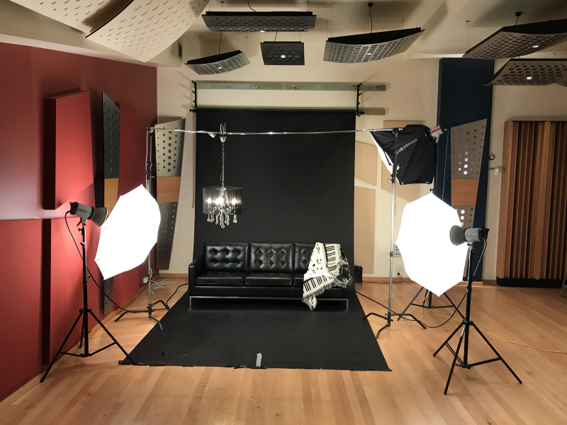 Urban jungle studios photo 12