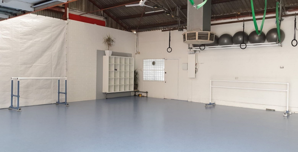 Spacious, Well-Equipped Dance Studio photo 3