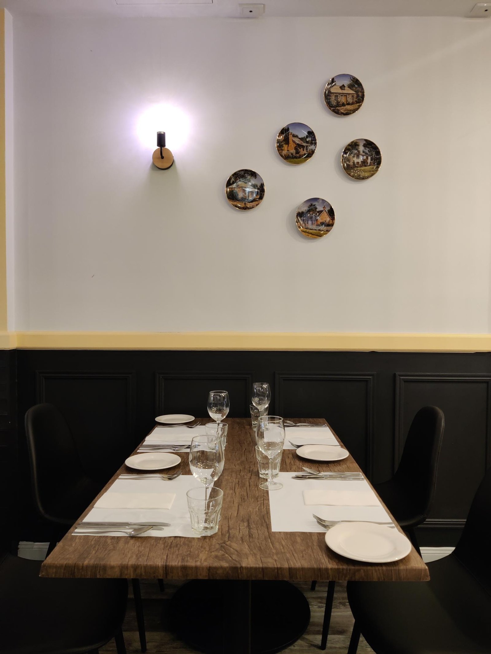 Dining Area at La Gusto Ristorante photo 7