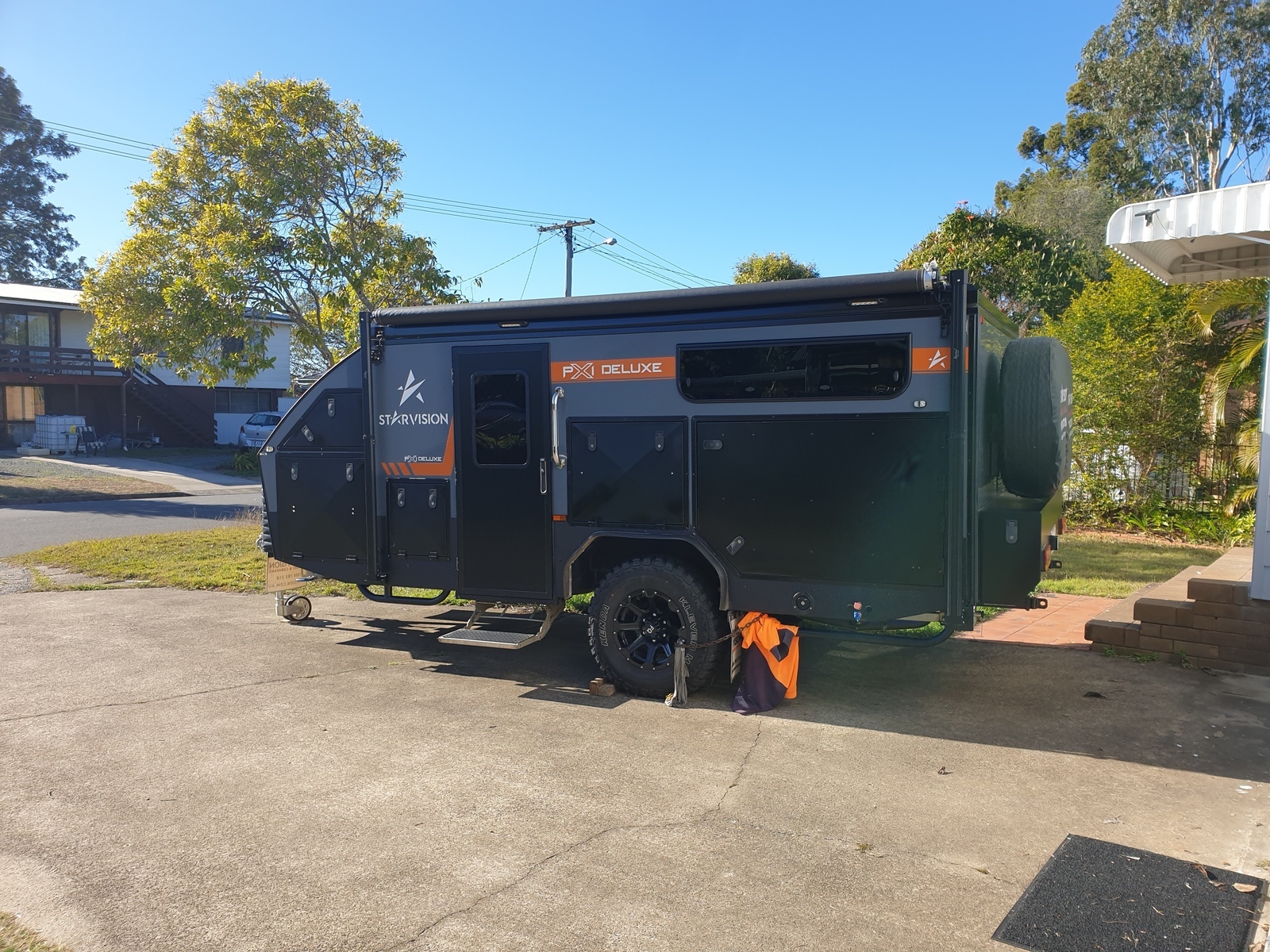 Family Camper, Hybrid Pop Top photo 5