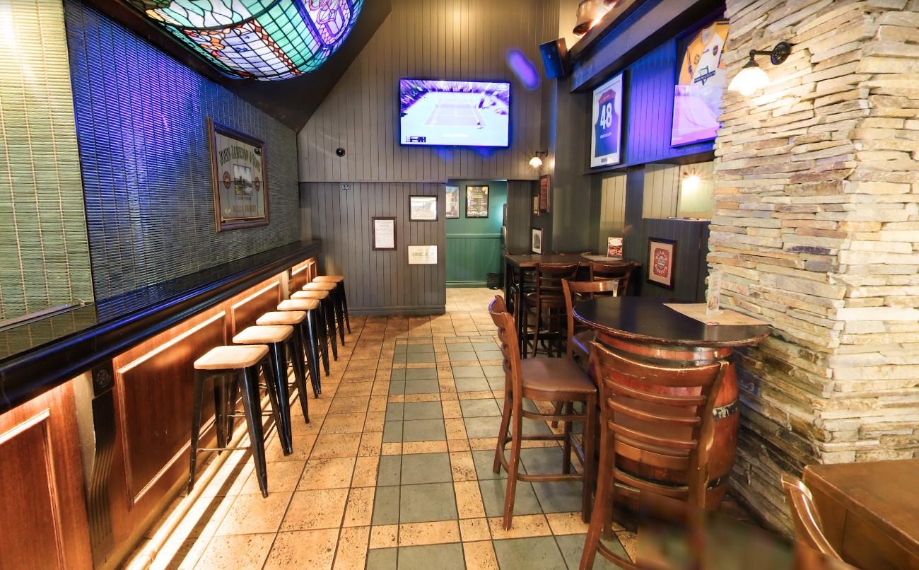 The Back Bar at Finn McCool's Surfers Paradise photo 12