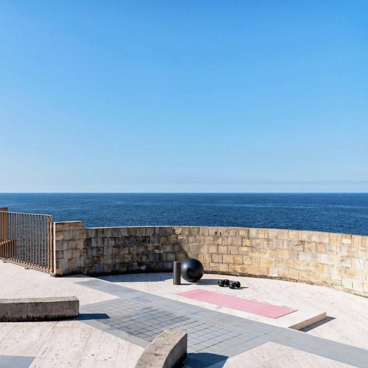 Outside/Roofdeck at Crypto Castle - Photography/filming Location photo 5