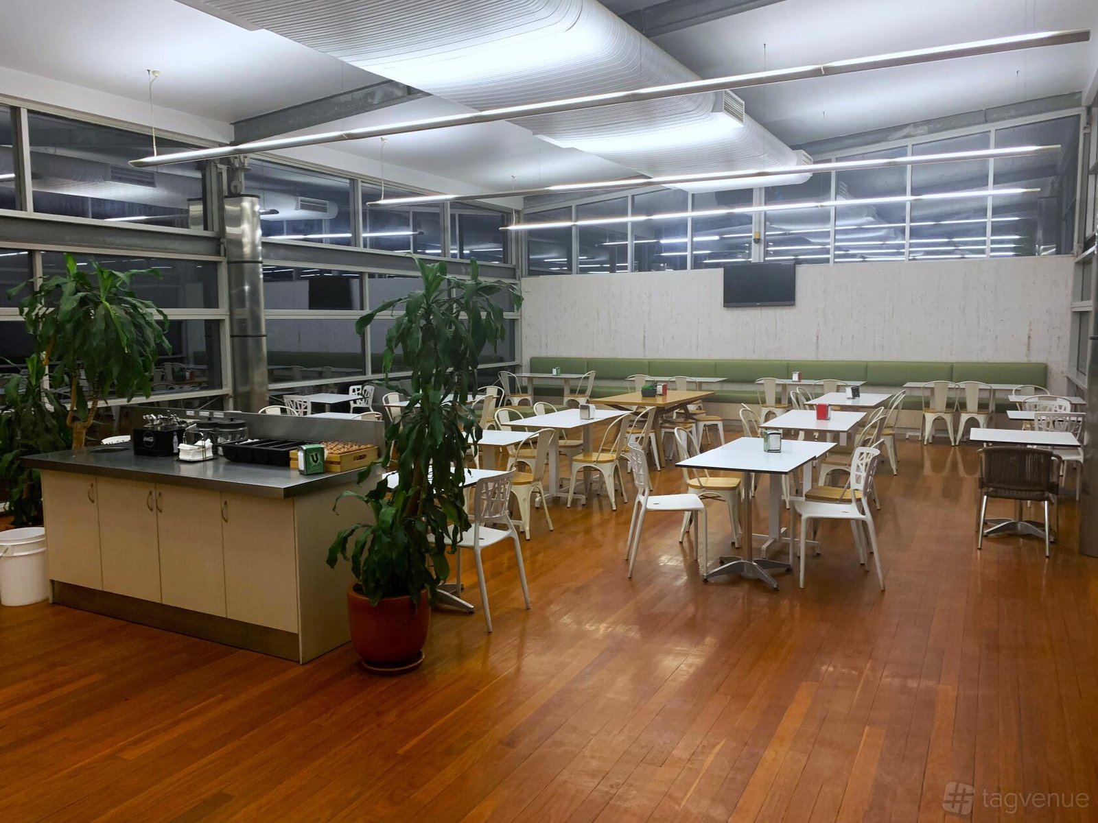 Entire Cafe at Chestnut Cafe photo 3