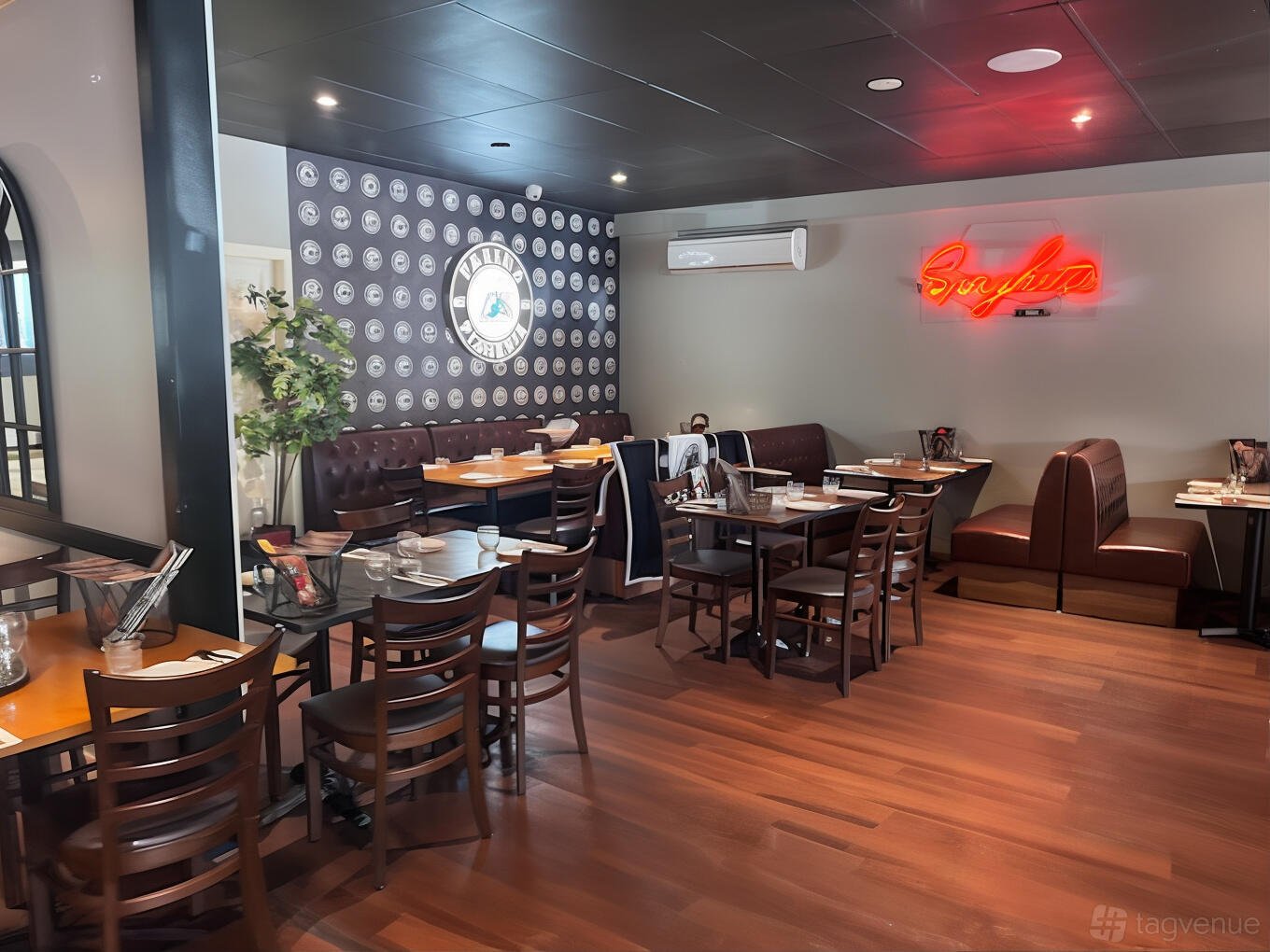 Whole Venue at Farina Pizzeria Turramurra photo 2