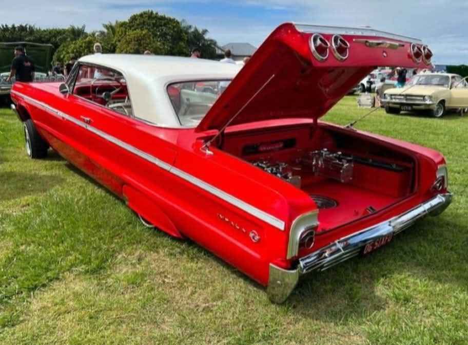 Formal Car Hire1964 Chevy Impala SS for Formals & Weddings photo 2