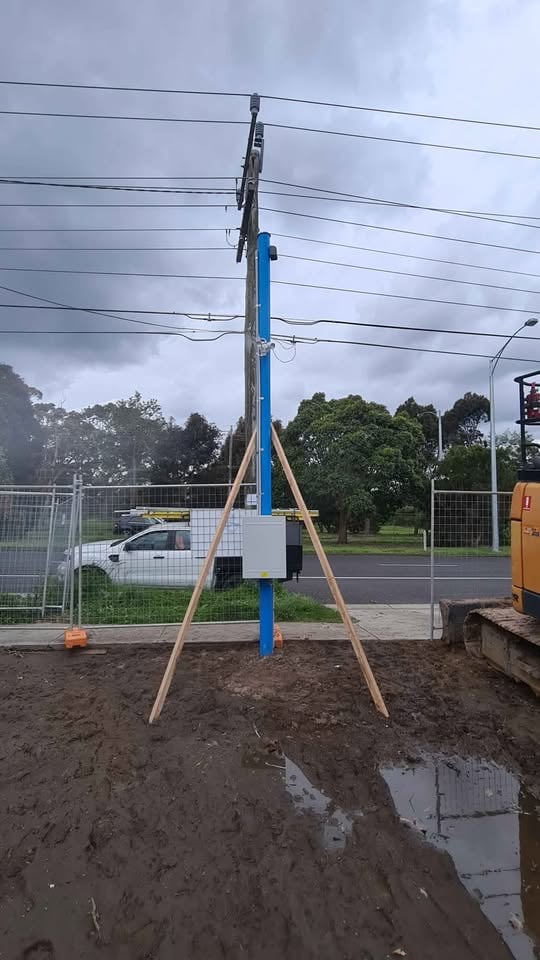 Builders Temporary Power Poles - Hire photo 5
