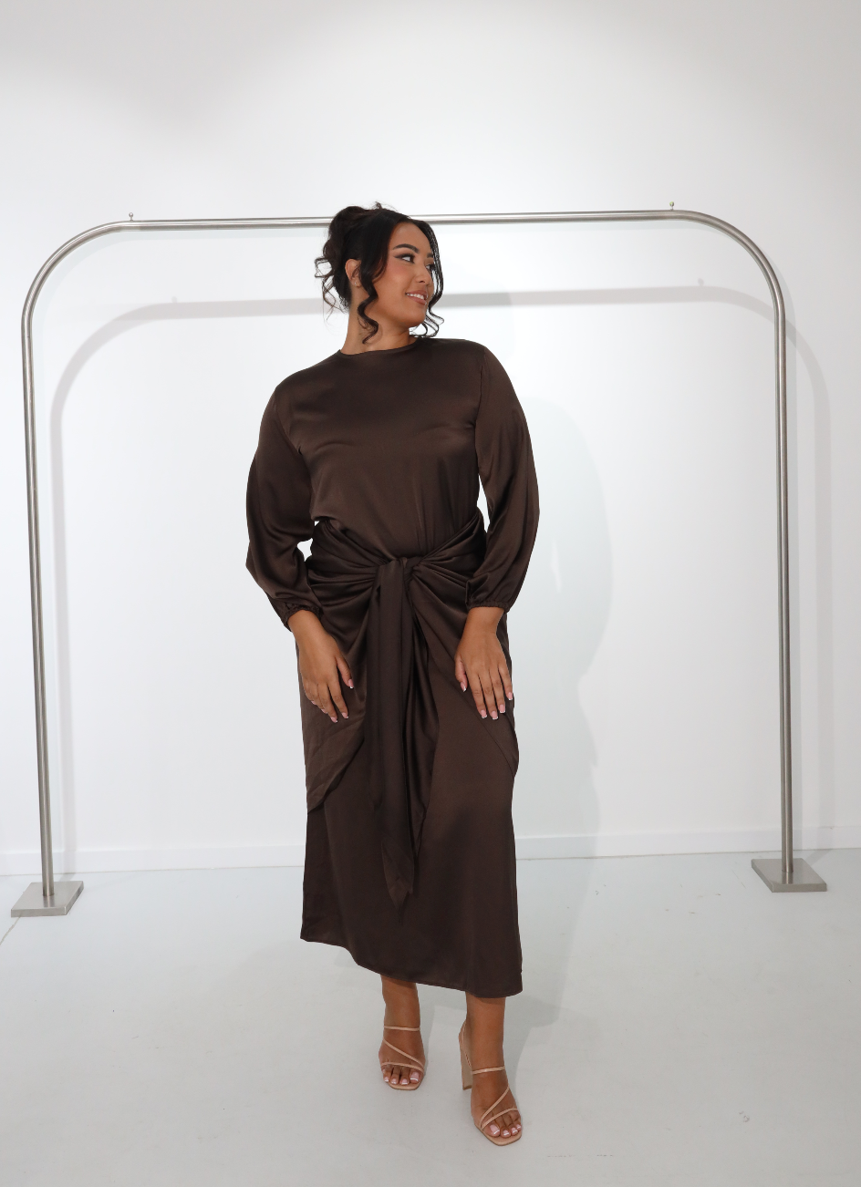 KNOT TIE DRESS NUDE photo 2