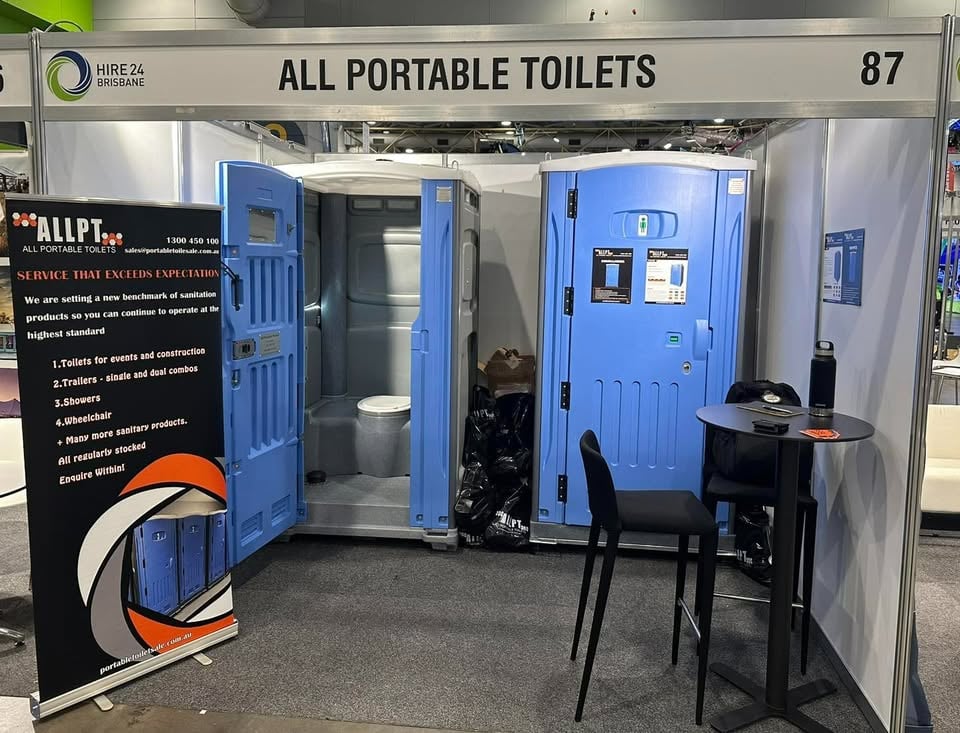 Party toilet / Bathroom hire photo 4