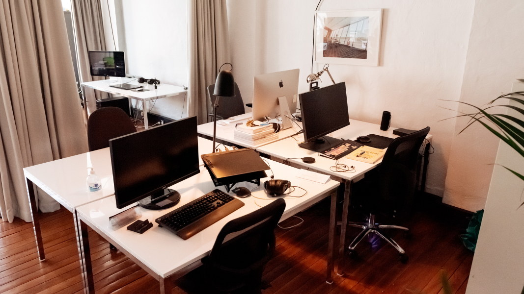 Desks available in production studio photo 6
