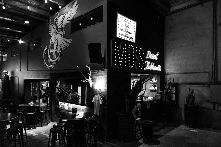 Mo's Desert Clubhouse - The Warehouse photo 4