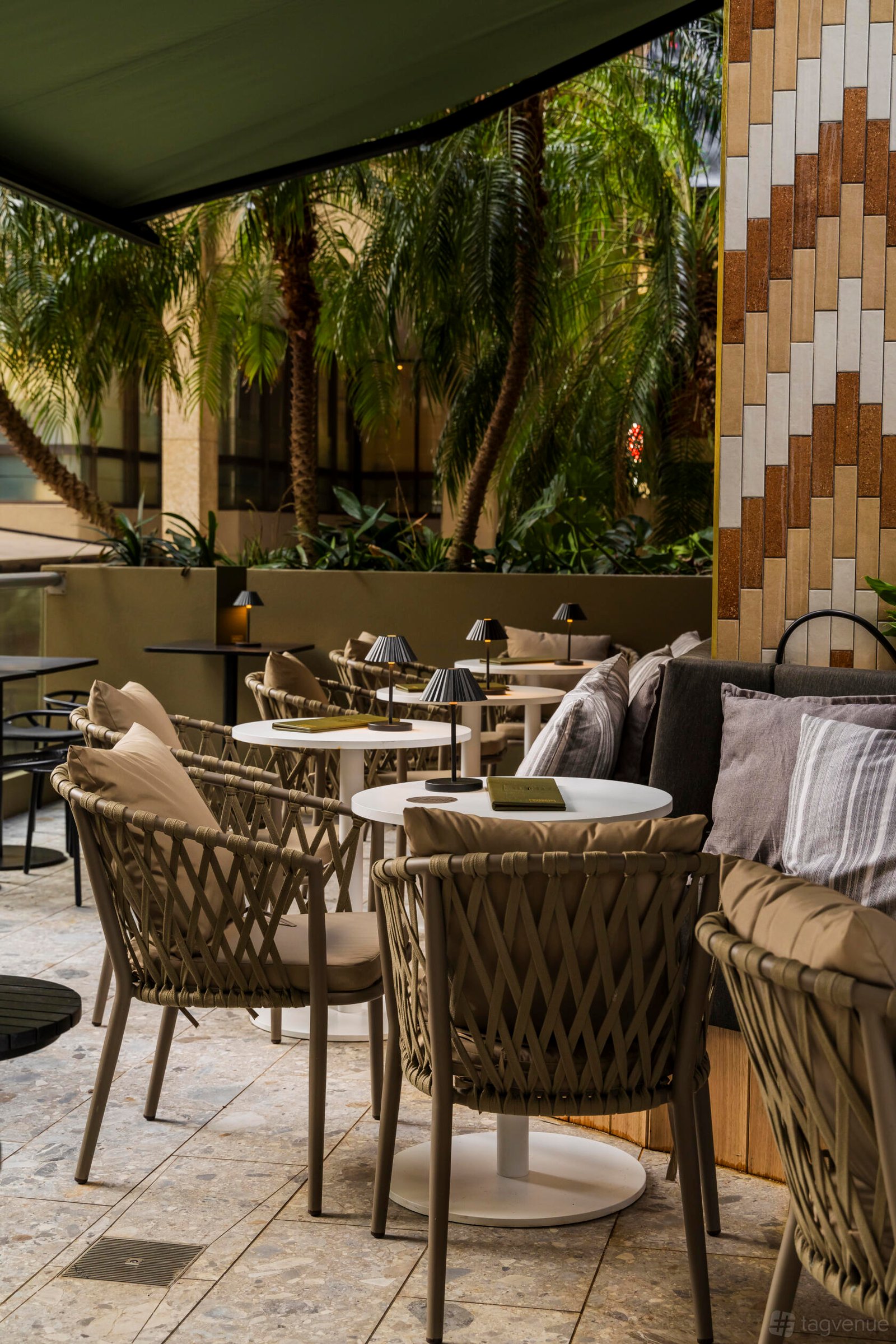 Brooksy Bar at Amora Hotel Jamison Sydney photo 16