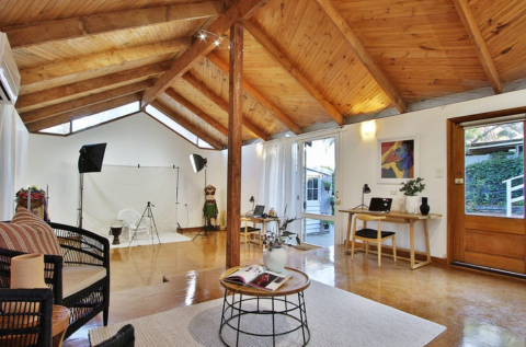 Photo Studio, Co-Working Office & Yoga Room photo 9