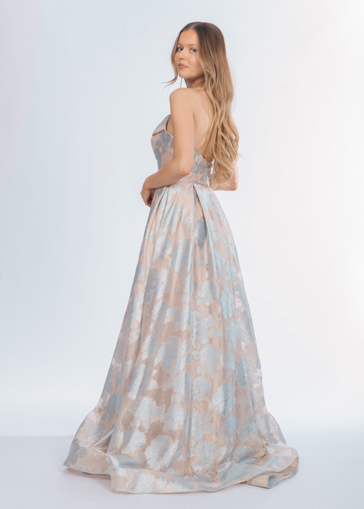 Anastasia in Pastel Blue (T2010) photo 3