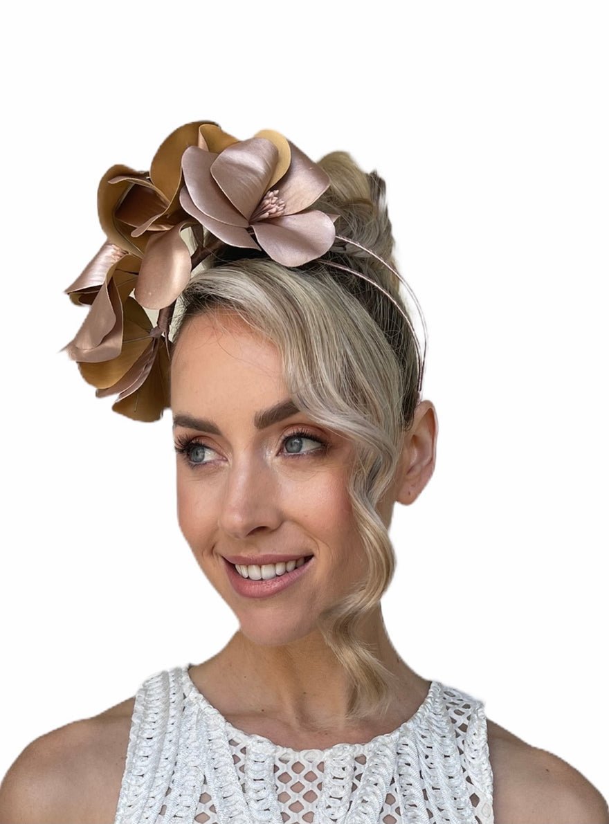 Olga Berg Daisy Floral Halo Headband - Blush photo 2