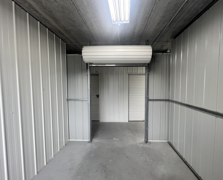 Clean open space with natural light! (unit 109) photo 2