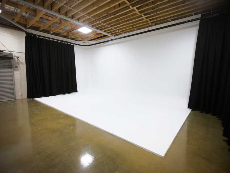 White Cyclorama - Balloon Tree Productions photo 6