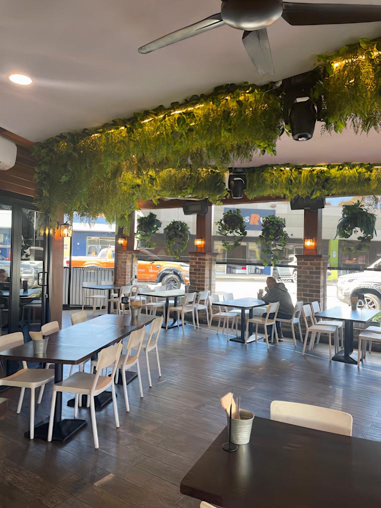 Bigger Space at Madera Lounge photo 5