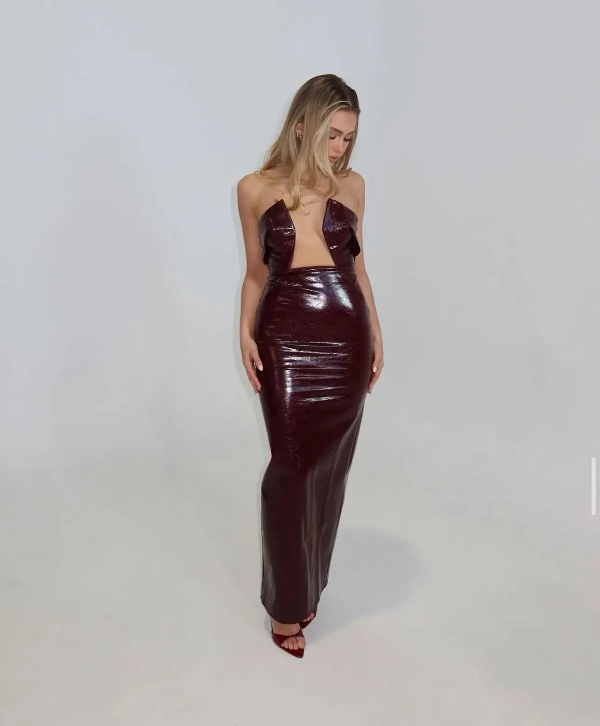 She is OLLÁ Sole Maxi Dress in Burgundy Size XS / AU 6 photo 2