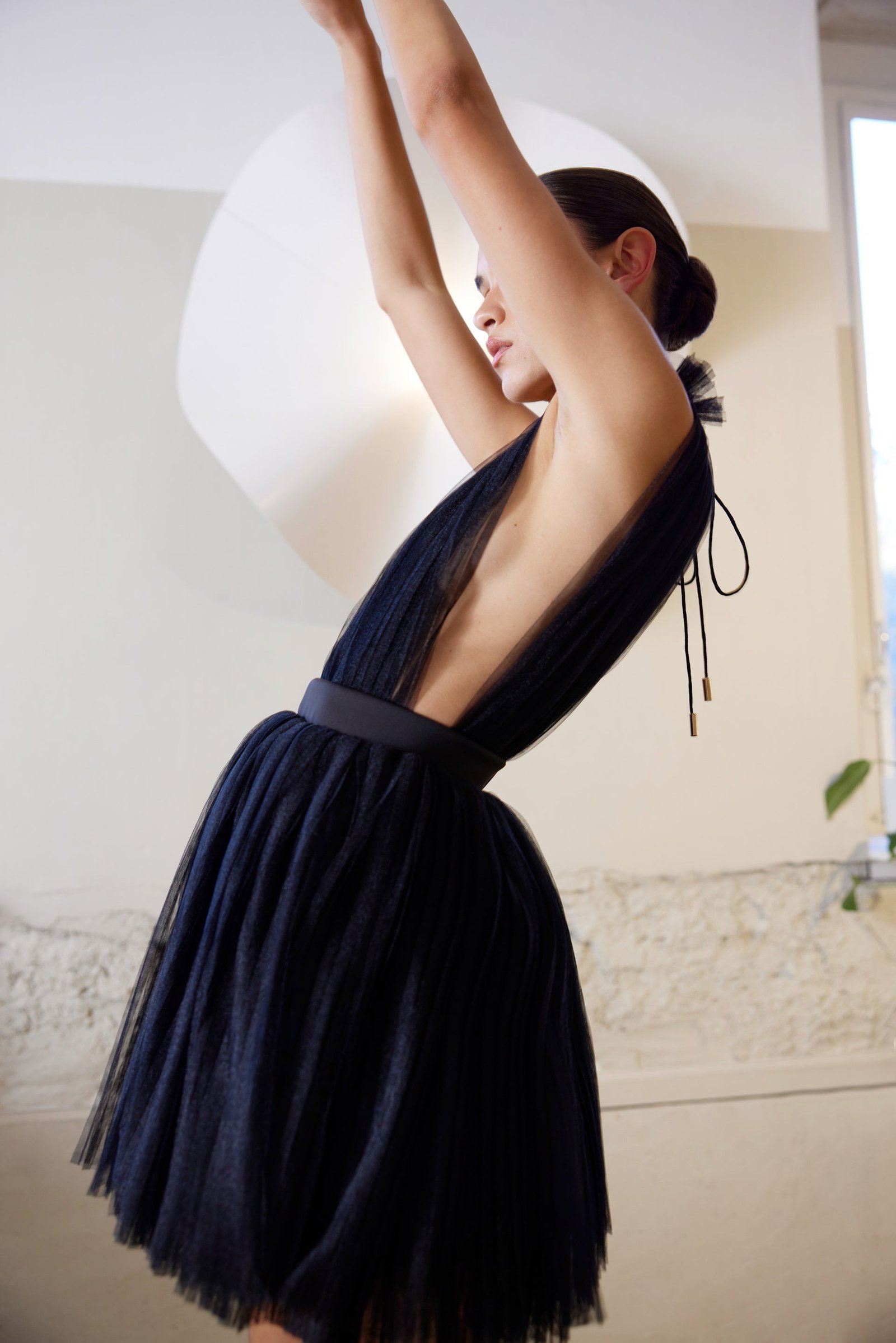 LEXI CHARLIZE DRESS - BLACK photo 5