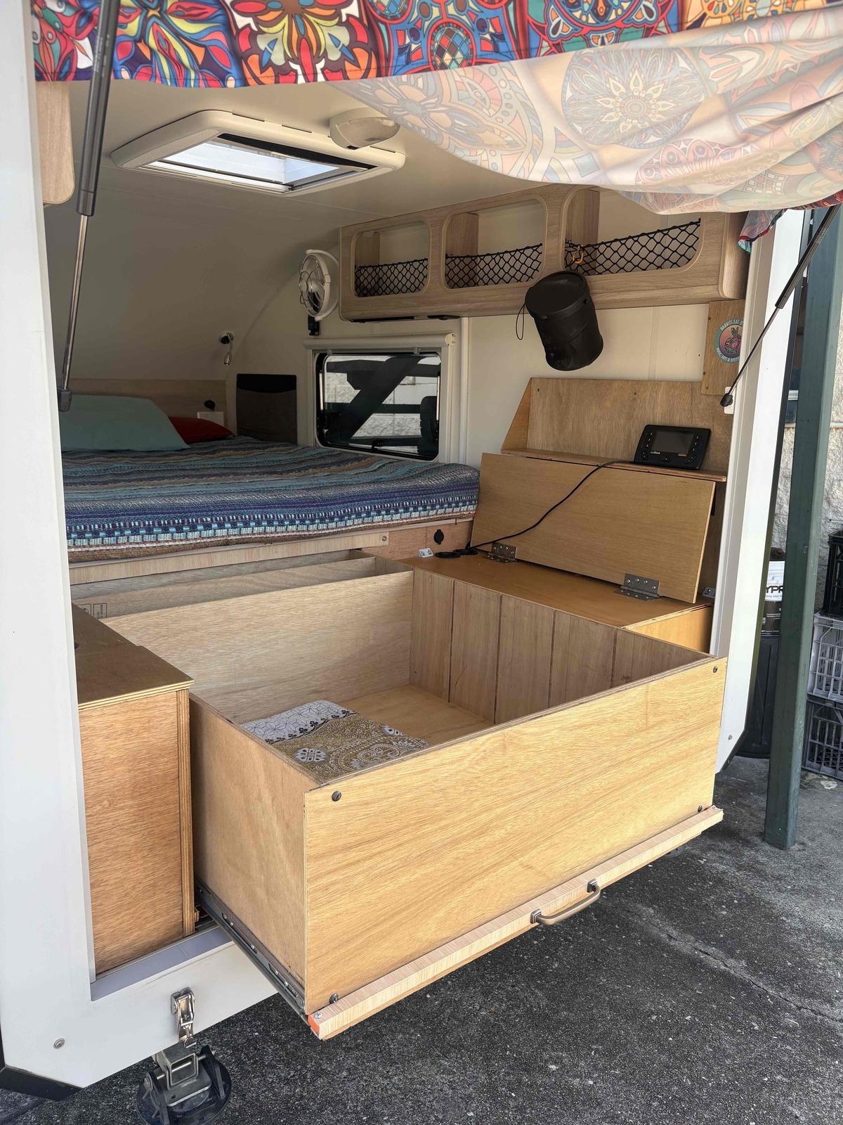 Jayco Pod with all the extras + air con photo 2