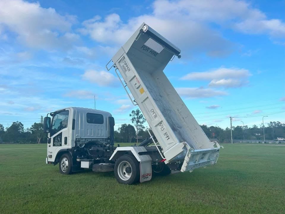 NJ Mini Ecavators & Plant Hire - Tipper Hire photo 3