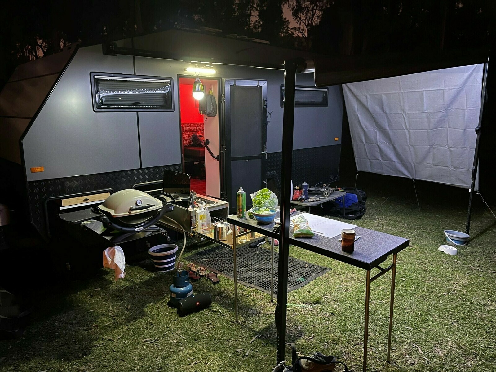 Toby the Toyhauler (Playaway adventure hire) photo 9