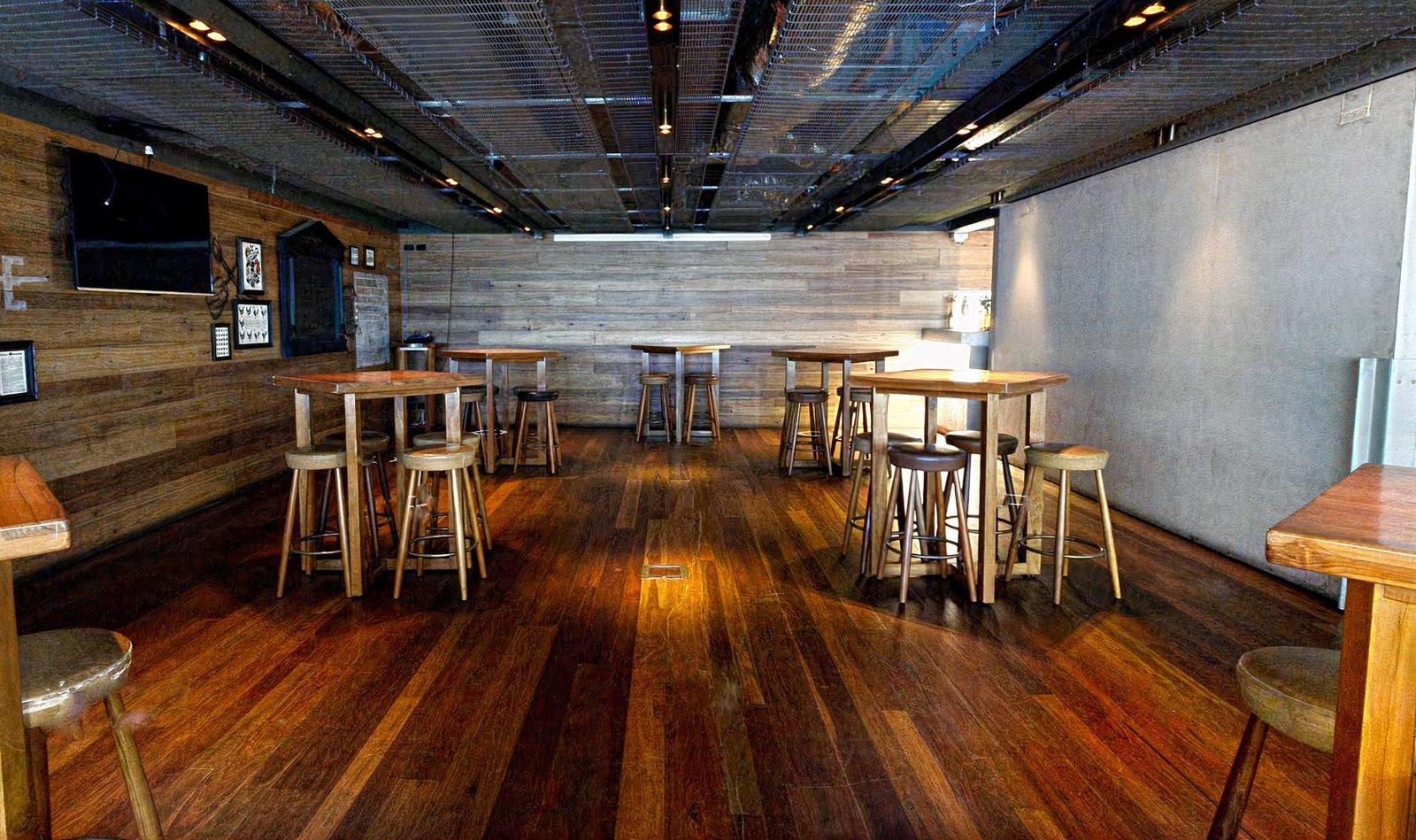 River Room at The Charming Squire photo 2