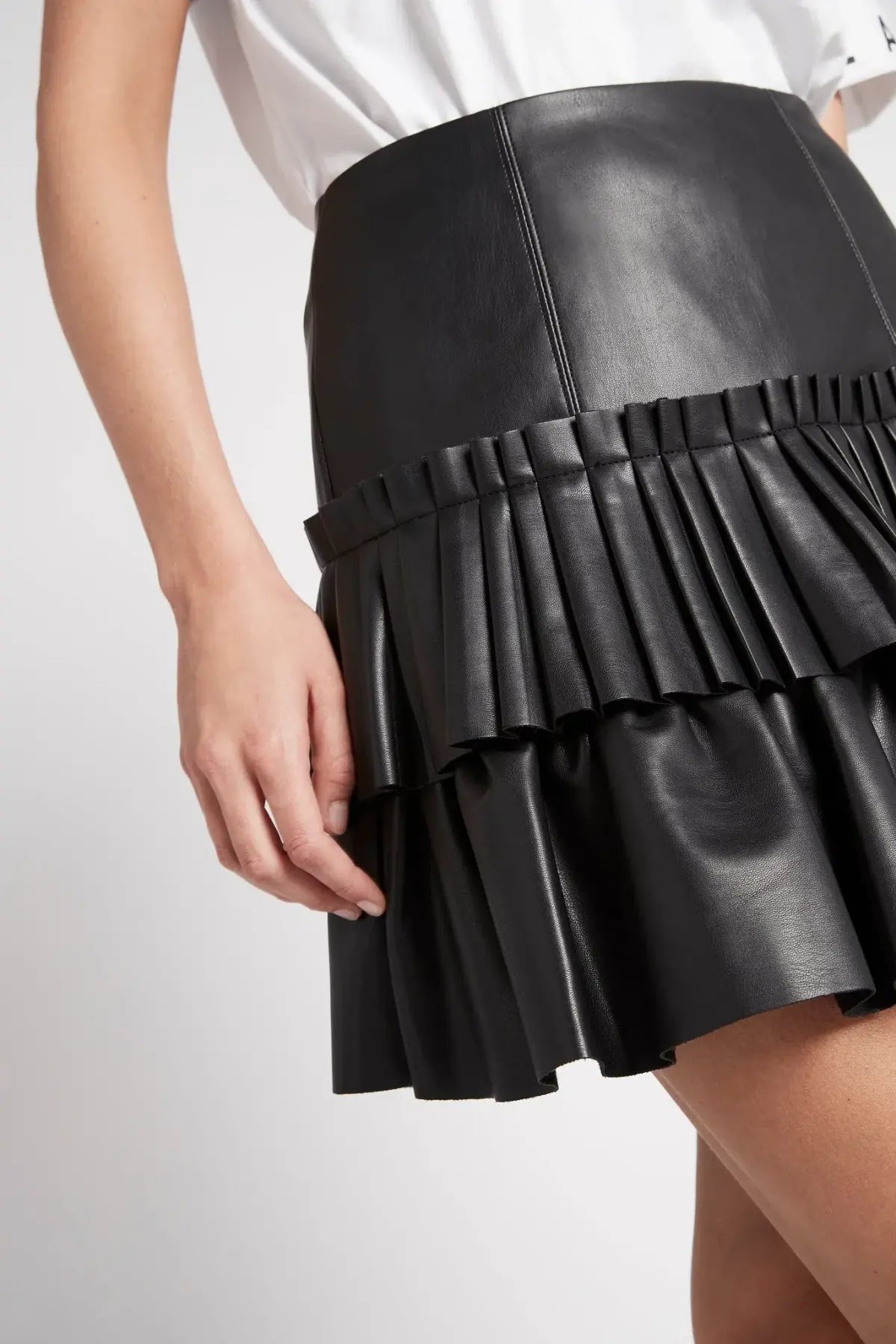 AJE Kindred Tiered Mini Skirt Black Size 8 photo 2