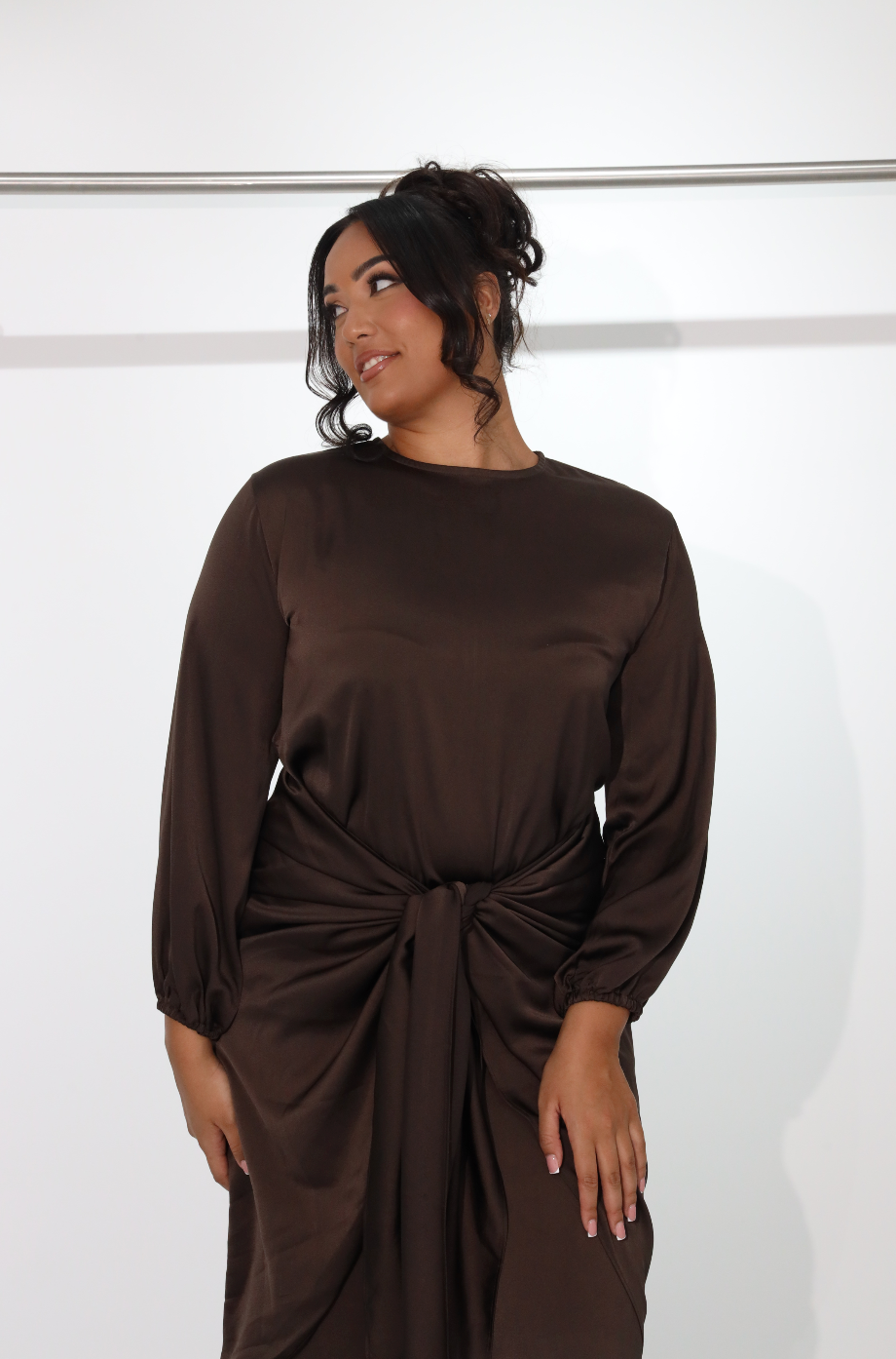 KNOT TIE DRESS NUDE photo 3
