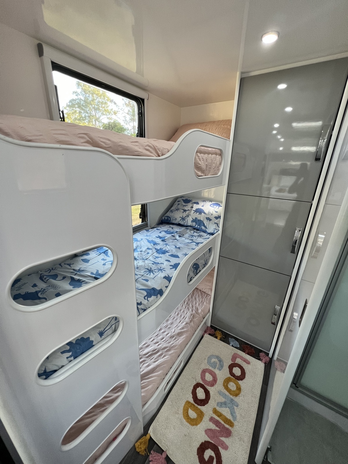 Palm Cove Triple Bunk photo 5