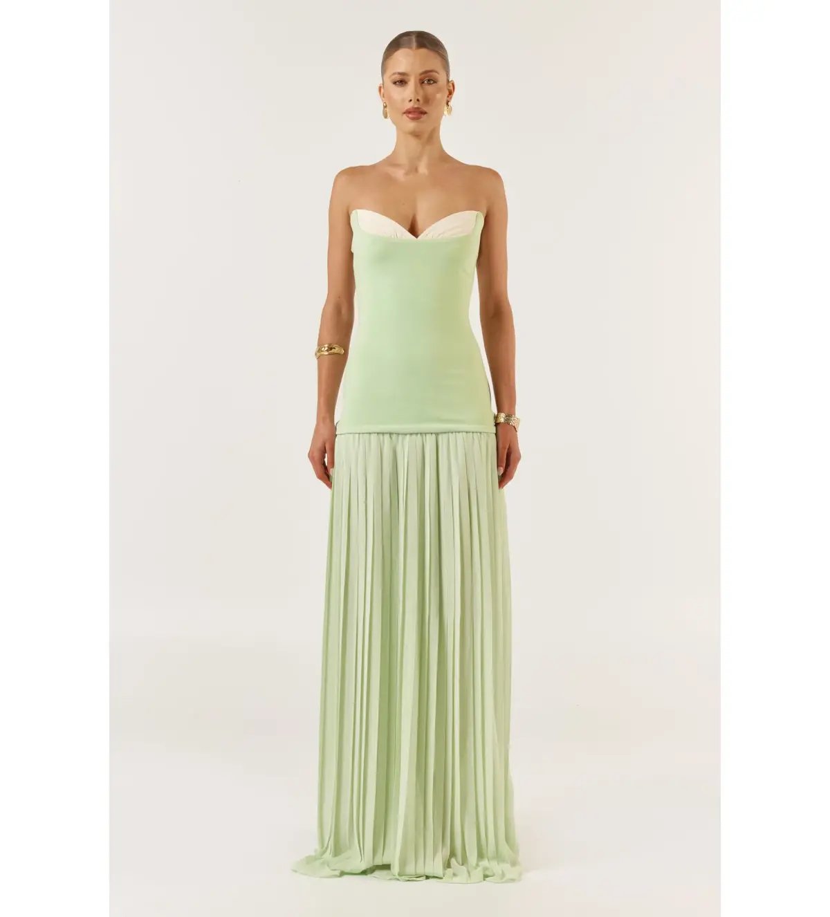 She Is Olla Nicolette Dress Green Size 8 photo 3