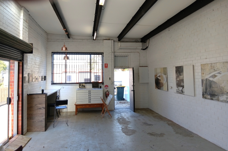 Cart contemporary art studio photo 3