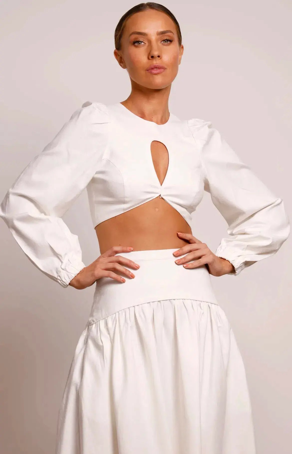 Pasduchas Meadows Crop Top and Maxi Skirt Set White Size 8 photo 3