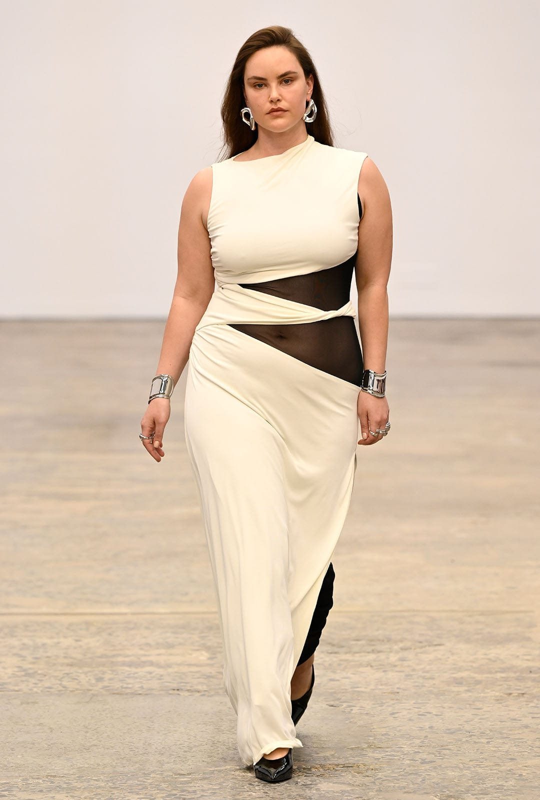 THIRD FORM INTERWEAVE DRAPE MAXI DRESS - CREAM & BLACK photo 2