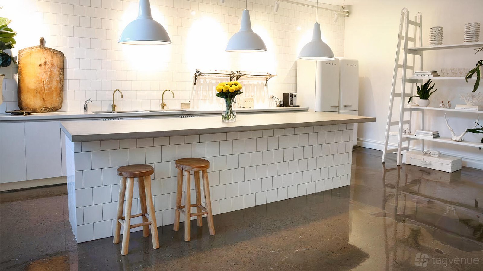 Kitchen at La Porte Space photo 2