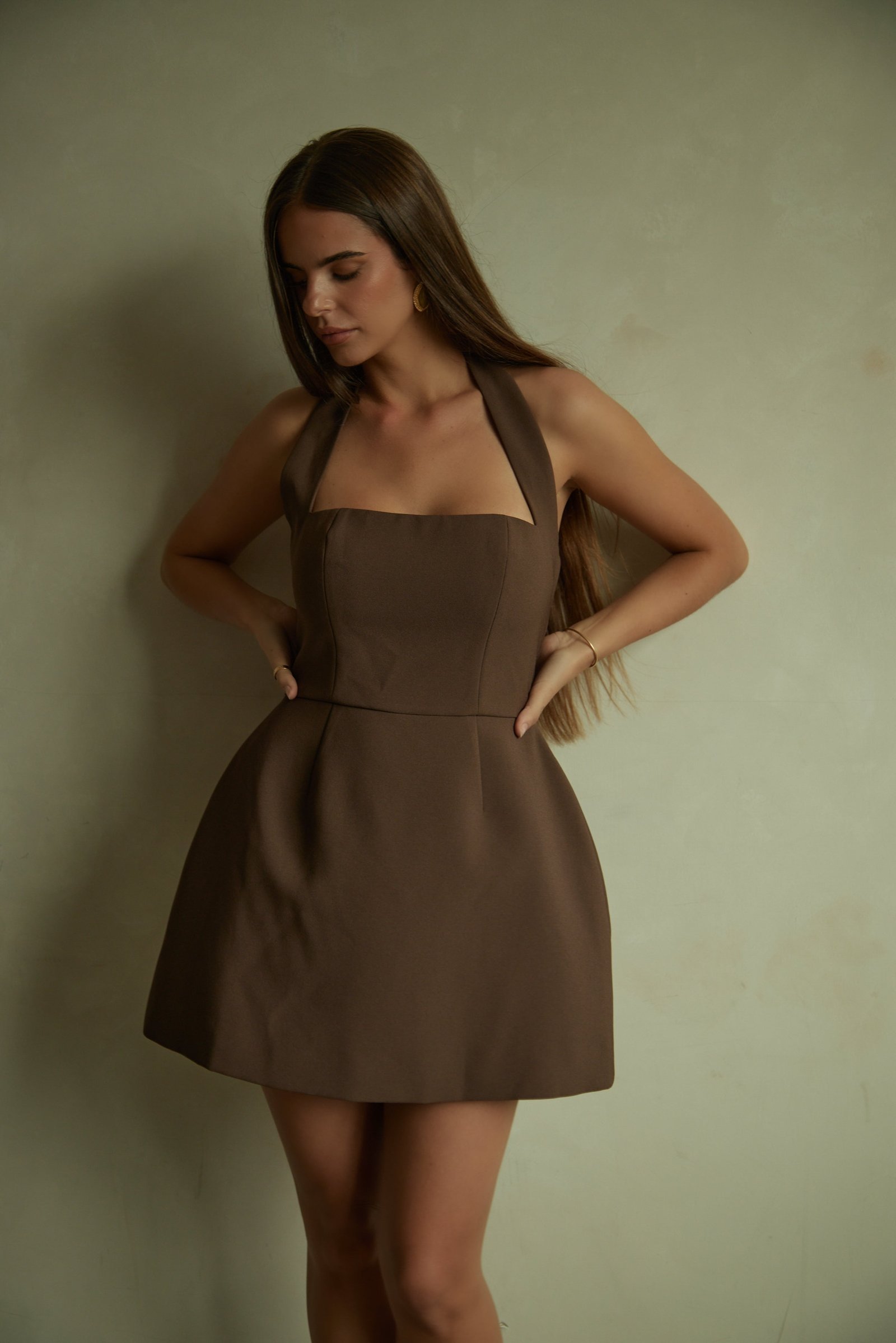 ODD MUSE THE ULTIMATE MUSE STRUCTURED MINI DRESS - CHOCOLATE photo 6