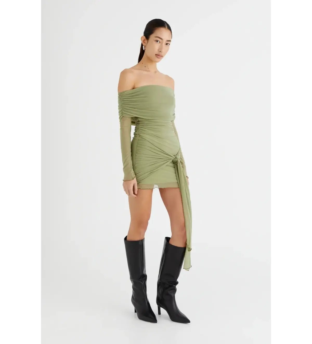 Benni  Yasmine off the shoulder mini dress in green  size AU 8 photo 2