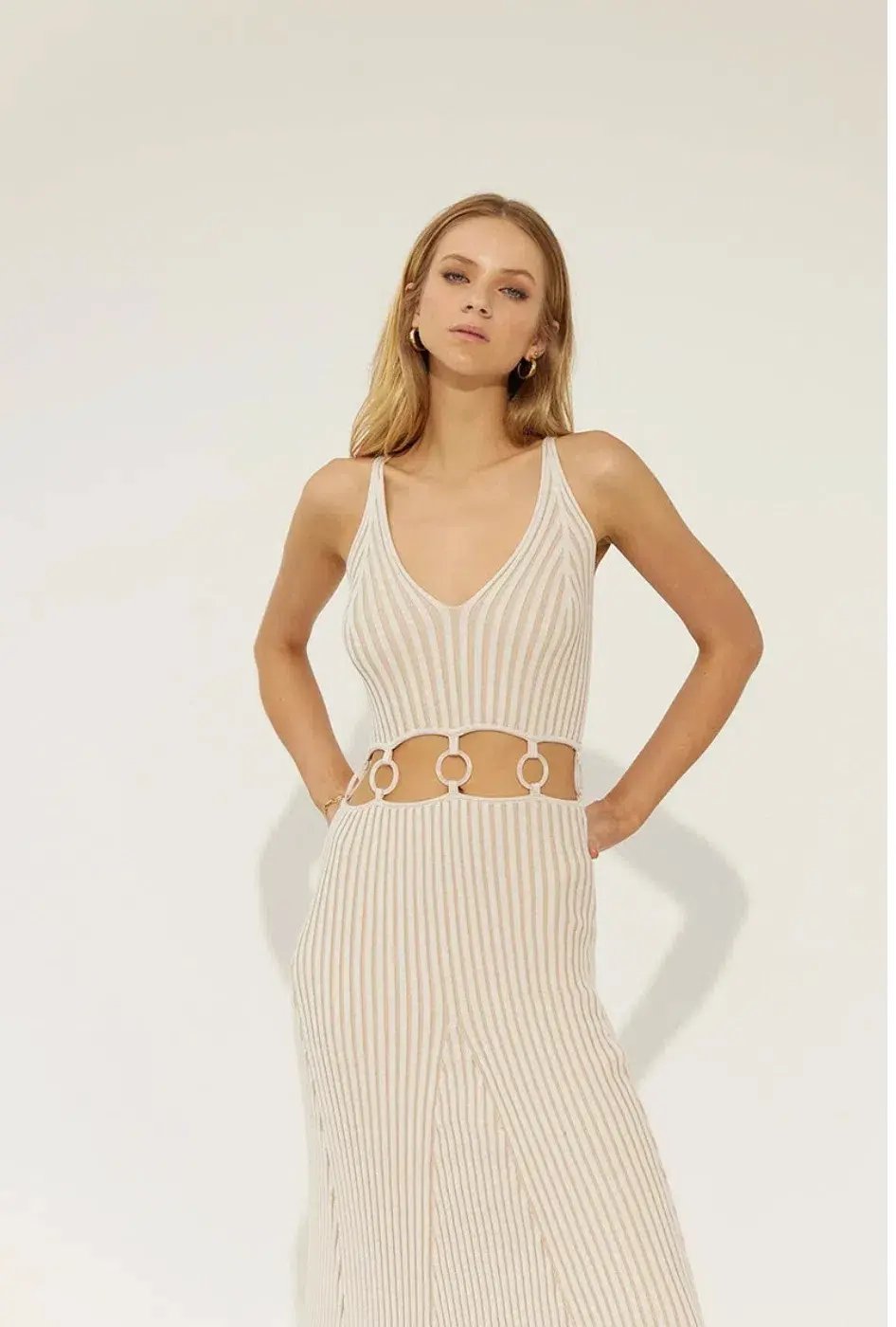 Sovere Emerge Knit Dress in Chai Latte Beige Size 8 photo 2