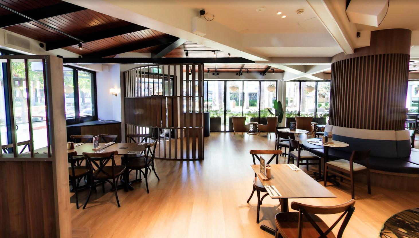 Dining Area at The Cavill Hotel photo 3