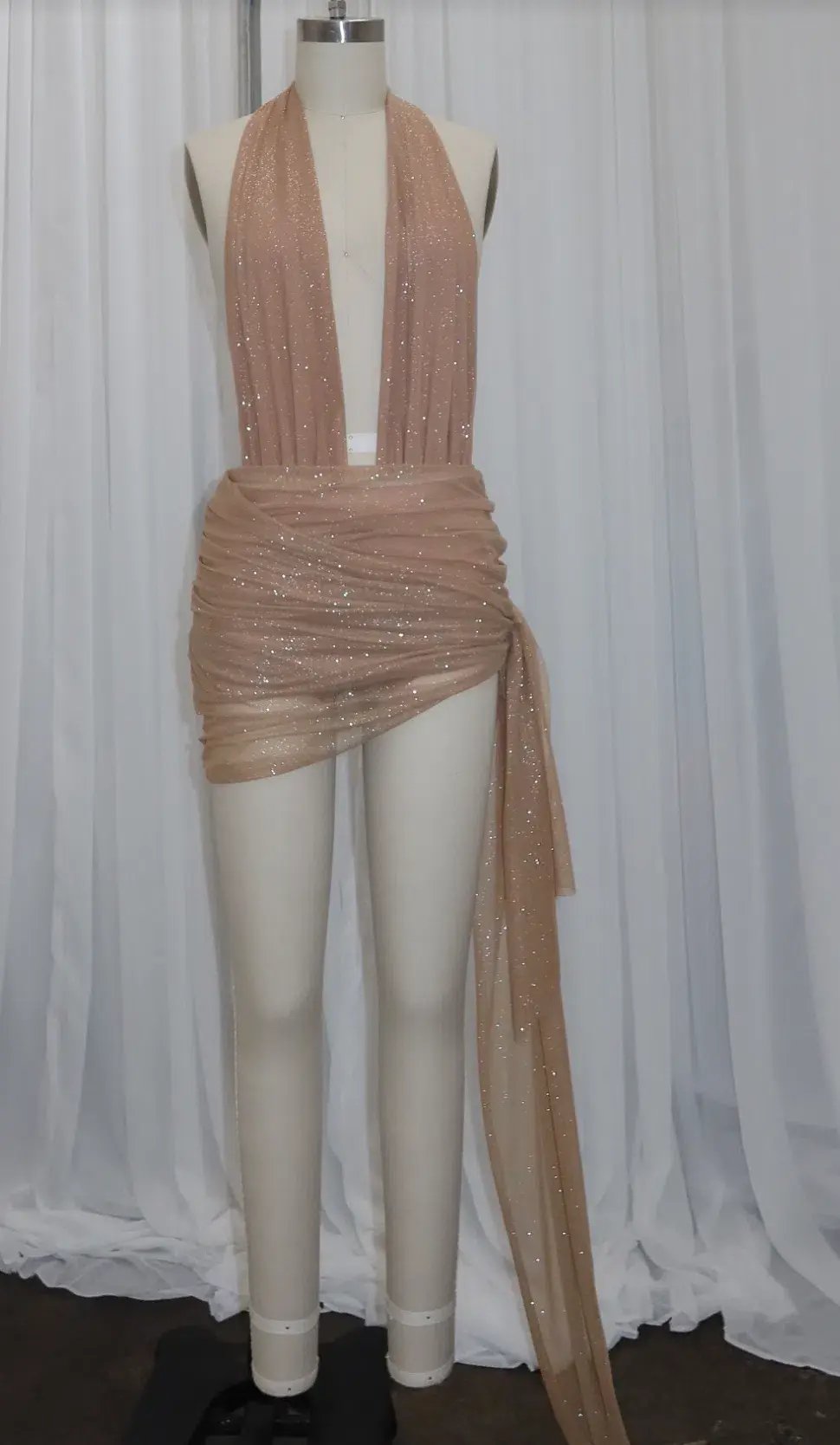 𝗗𝗭̌𝗢 Belle Bodysuit and Skirt Set Gold Size 8 photo 3