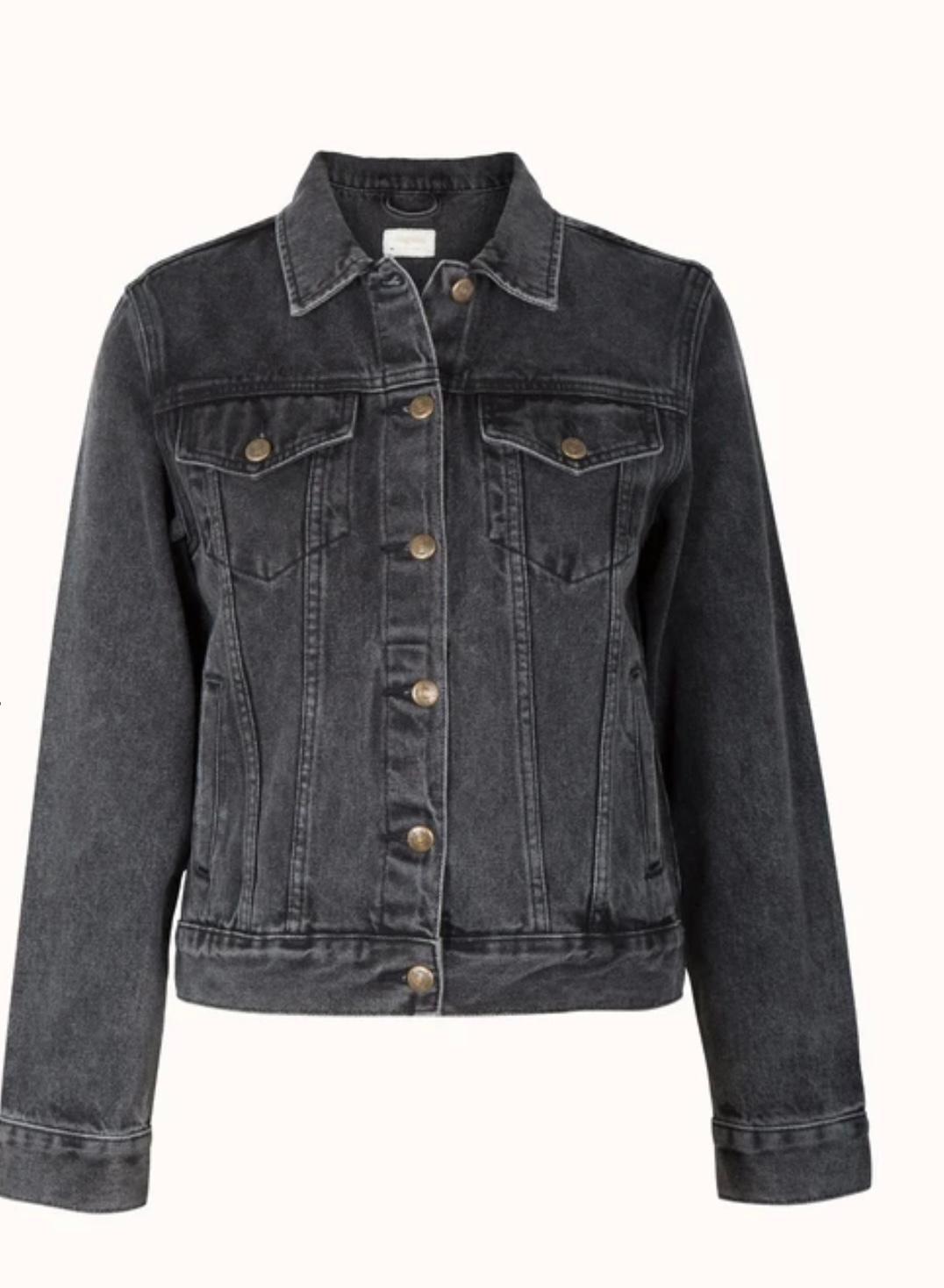 In Flight Jacket Auguste the Label photo 3