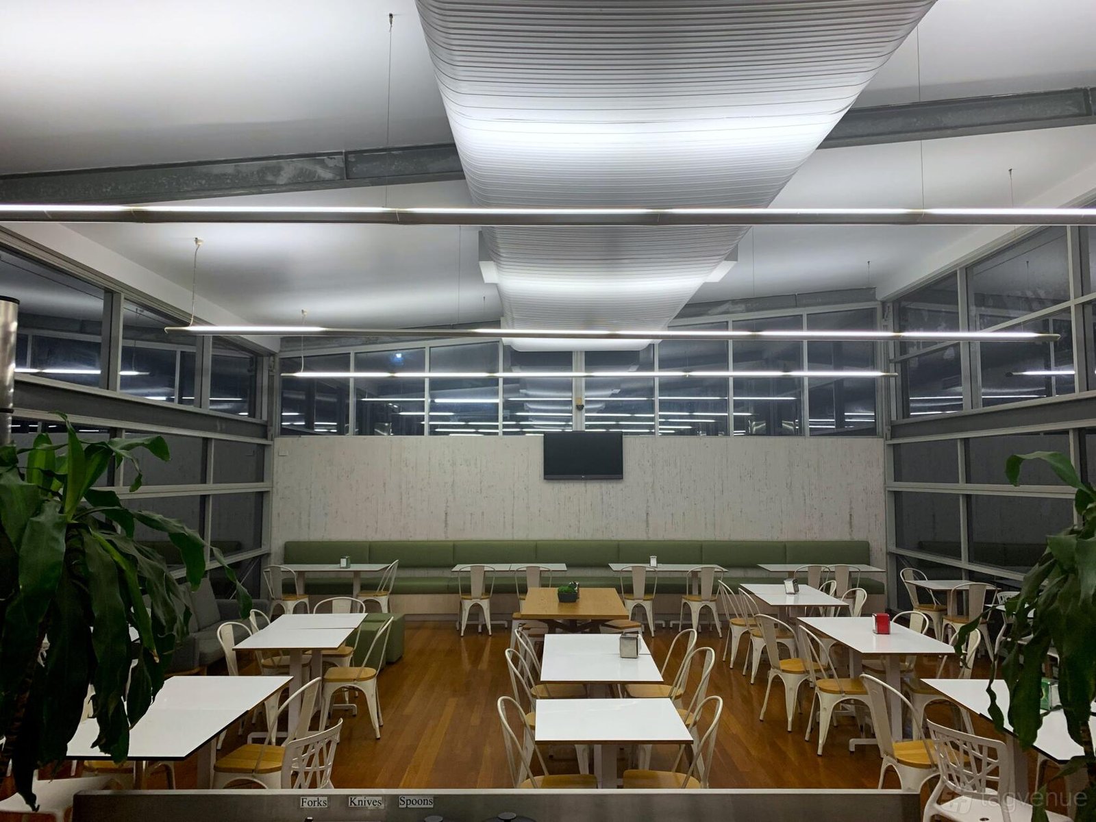 Entire Cafe at Chestnut Cafe photo 4