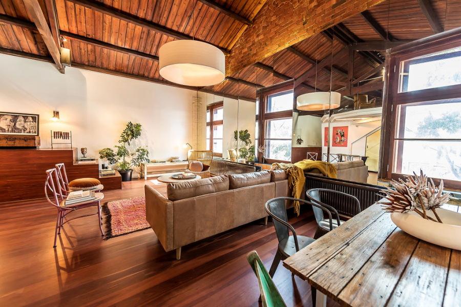 Award Winning Warehouse Apartment photo 4