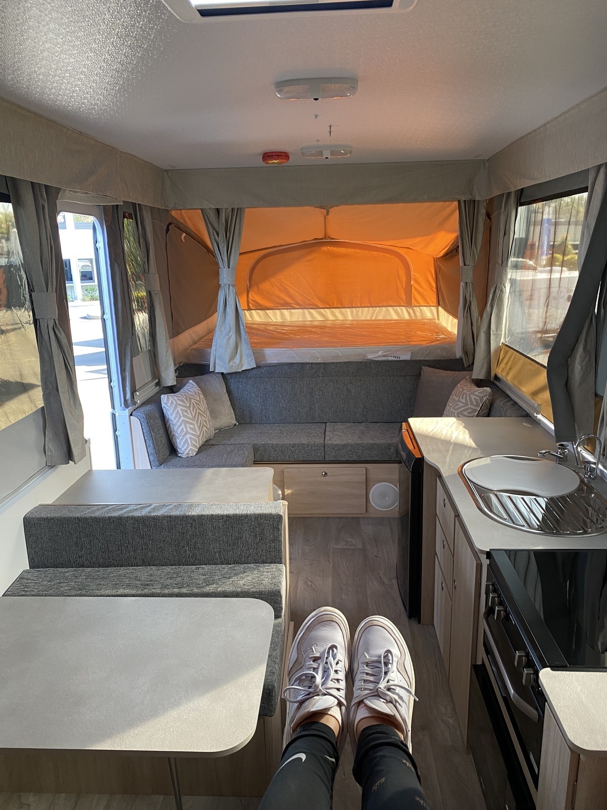 6 Berth Almost New Family Camper photo 7