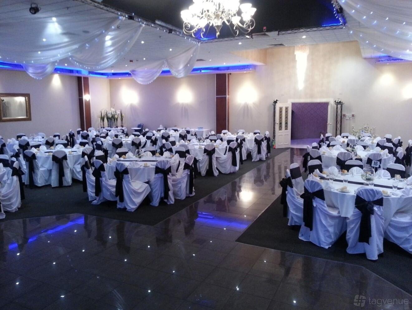 Ballroom at Parra Villa Function Lounge photo 6